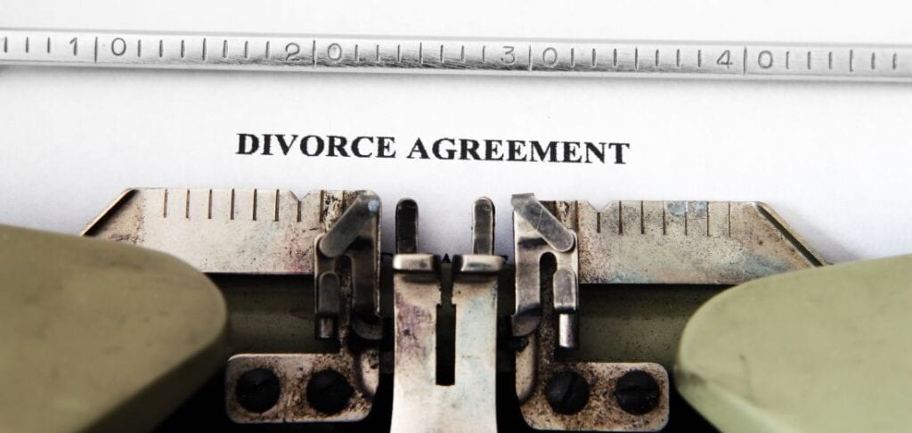 Picture of an example divorce settlement agreement.